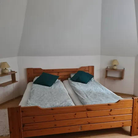 Elo Apartment *